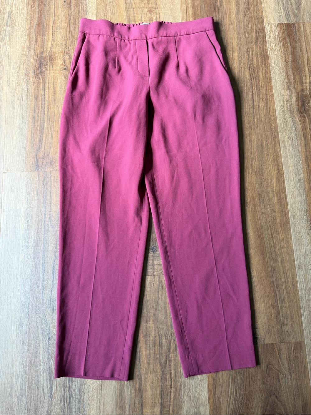 Aritzia- Babaton Burgundy Pull-On Crop Pants Size4